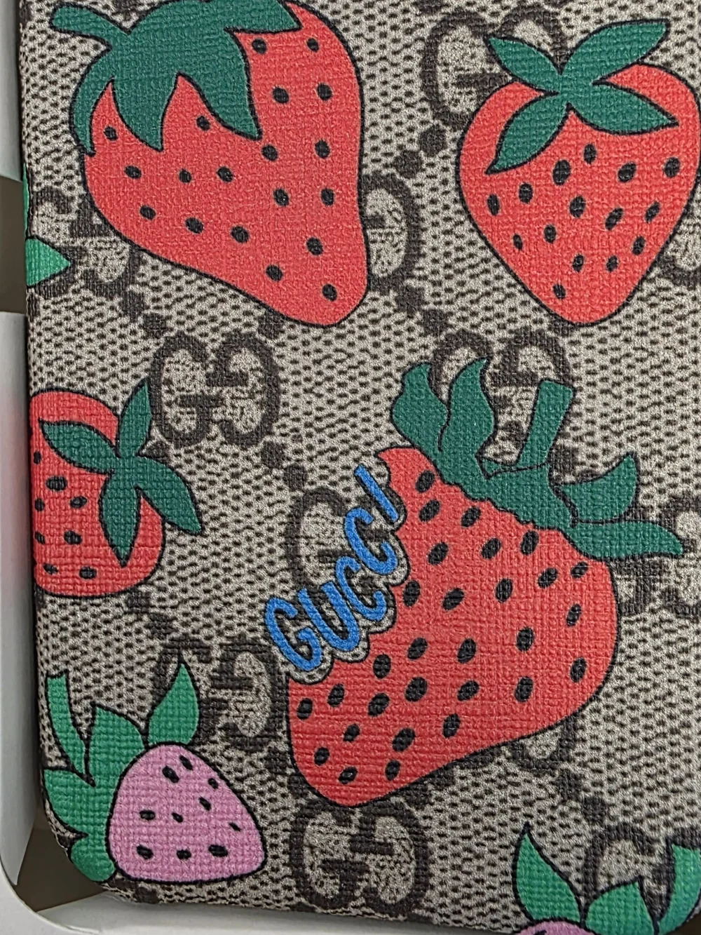 Gucci Limited Edition Strawberry Supreme iPhone X/XS Phone Case